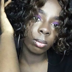 Meet your Posher, Layxlaani